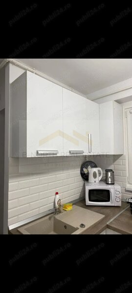 Plaza Romania, apartament 2 camere de inchiriat, centrala proprie.